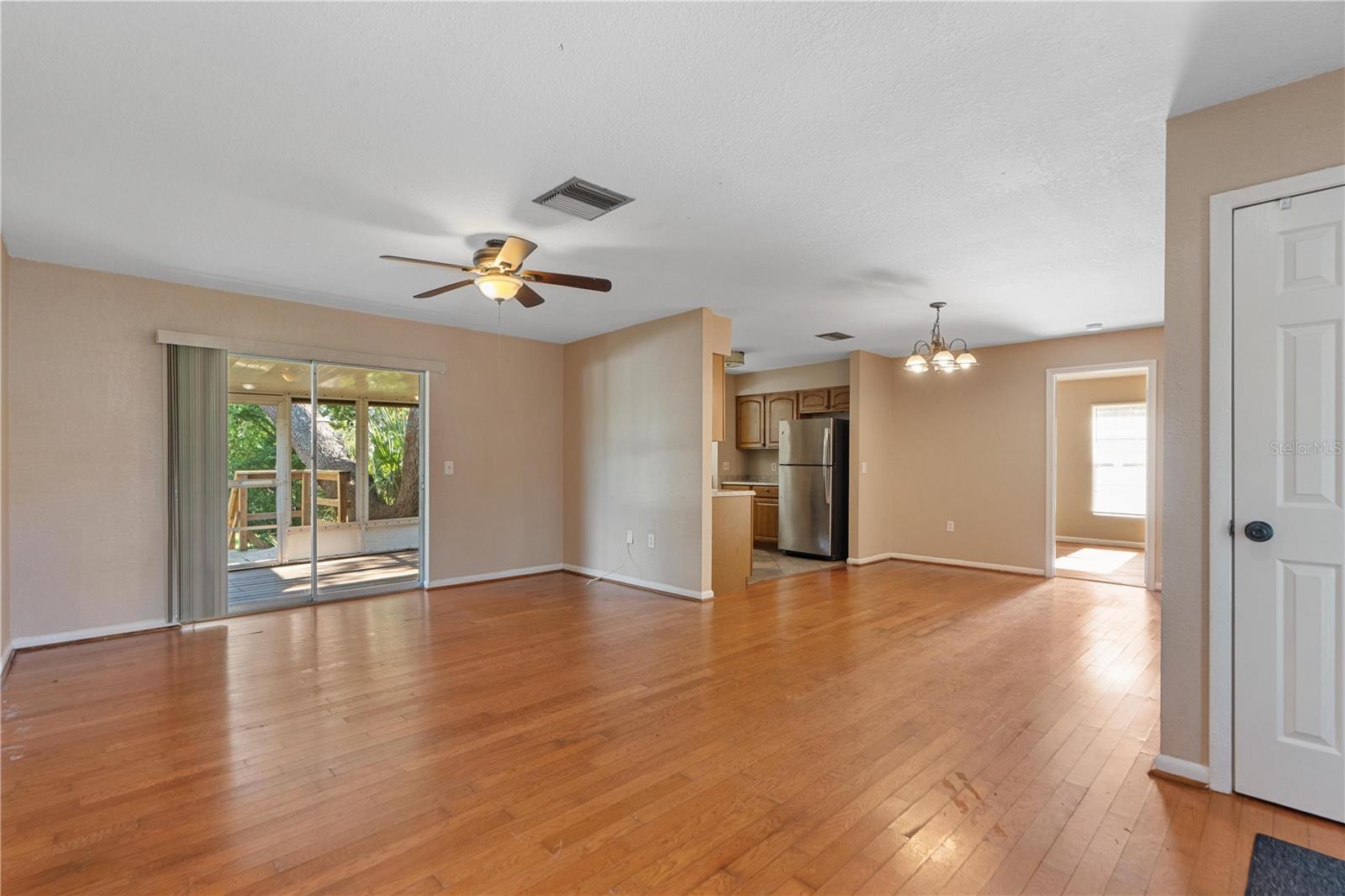 Living Room/Dining Room/Kitchen