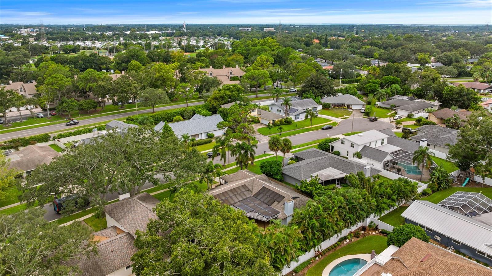 Centrally located in Pinellas County with easy access to beaches, shopping, and dining