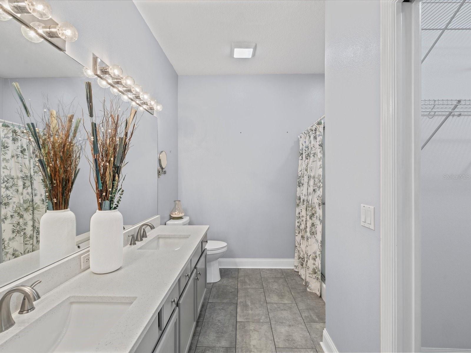 Quartz counters