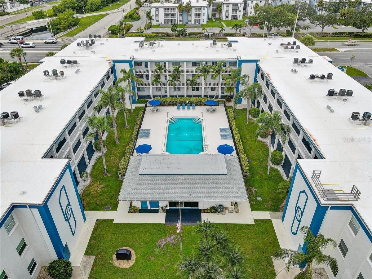 Private 48x24 pool, clubhouse, grill, and dock