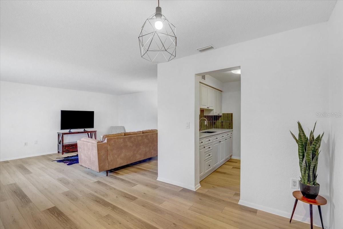 Living room (cable included)