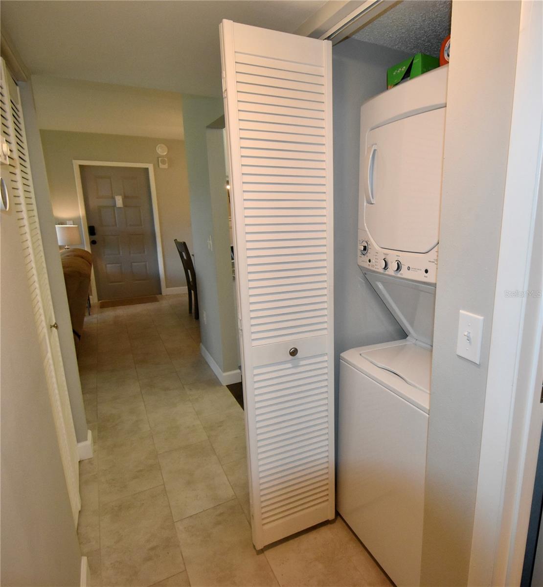 Stackable washer and dryer