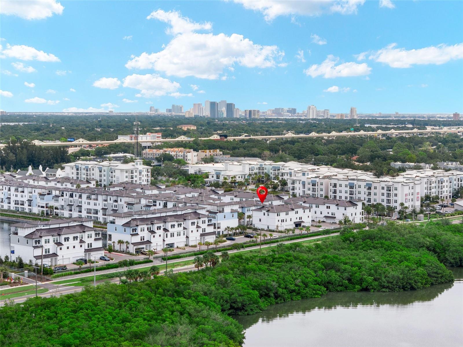 15 minutes from Downtown Tampa.
