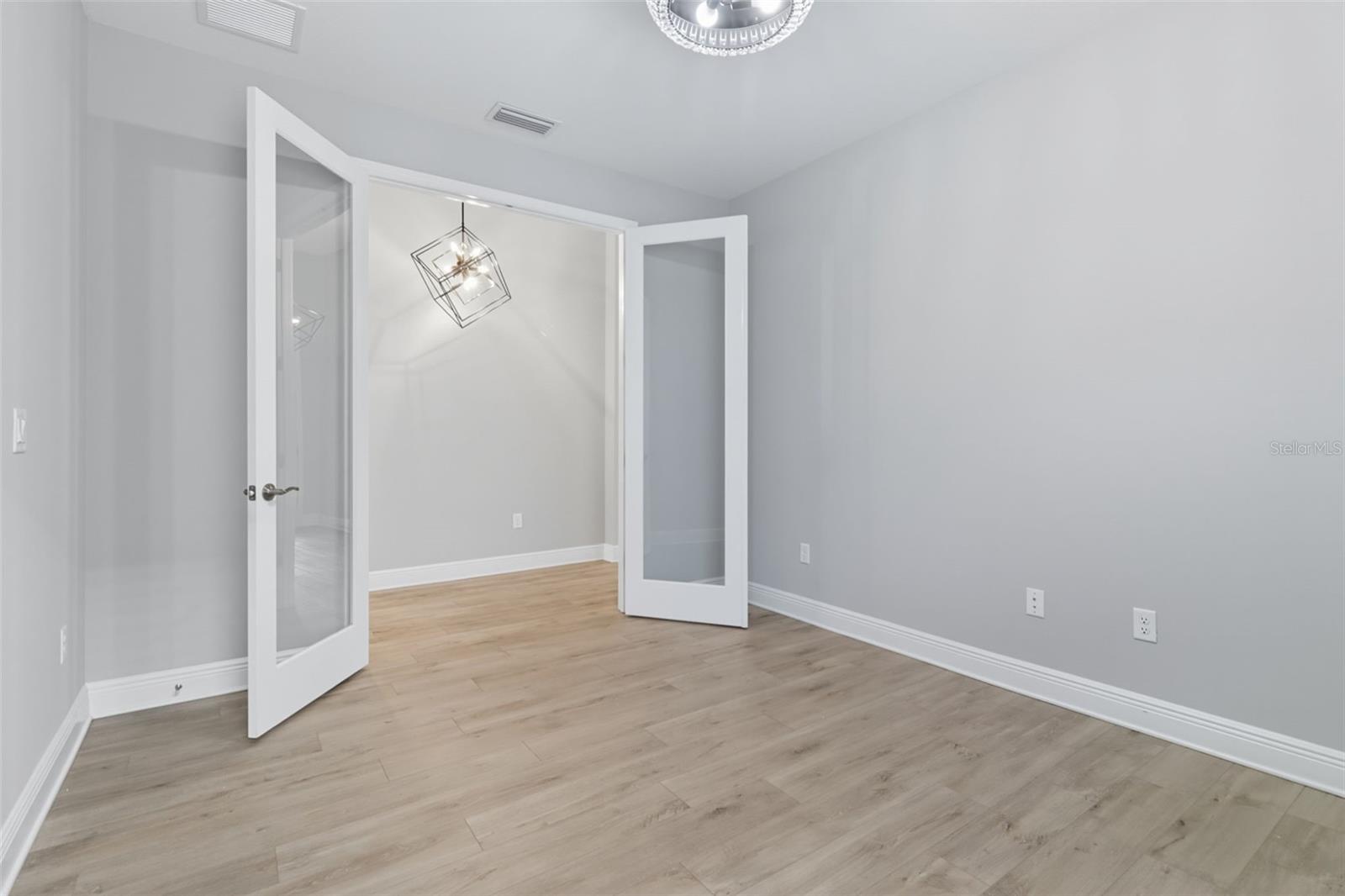 Spacious Office or Bedroom #4