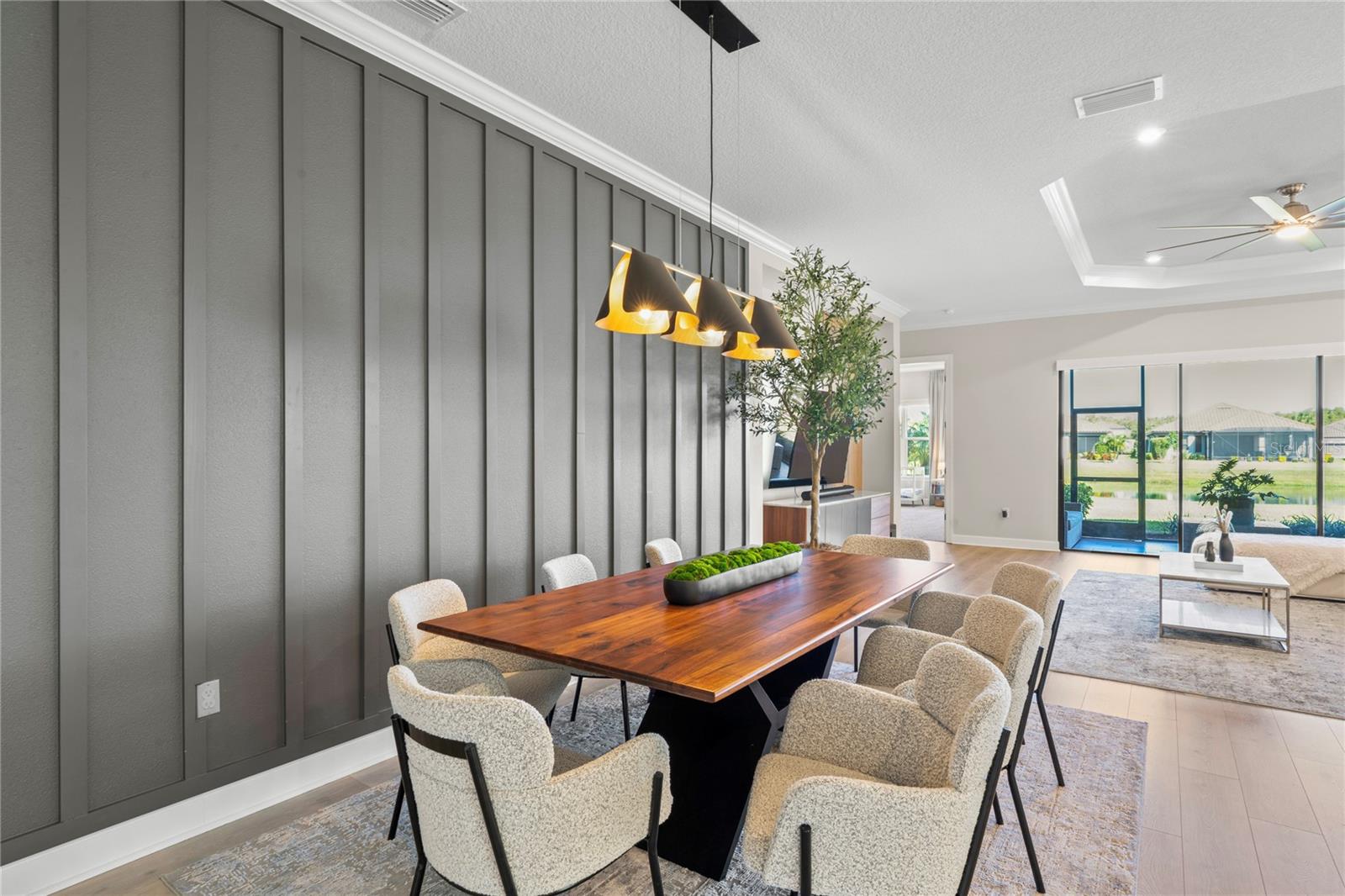 Dining room wall feature