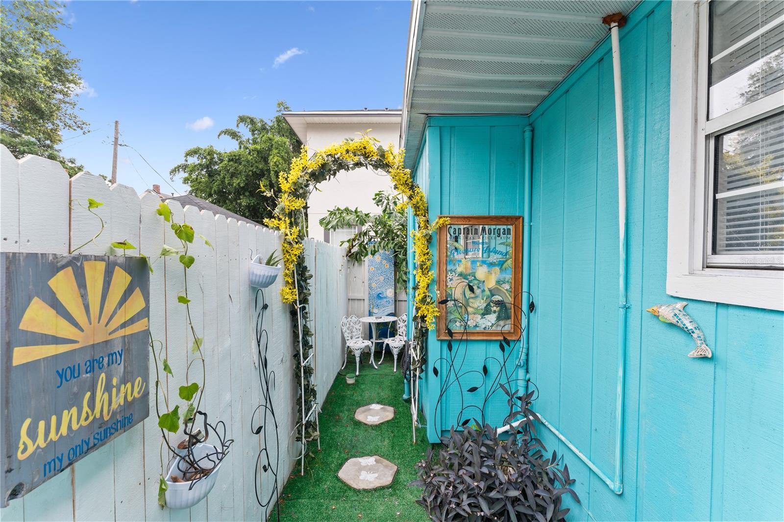 BACK YARD SITTING AREA