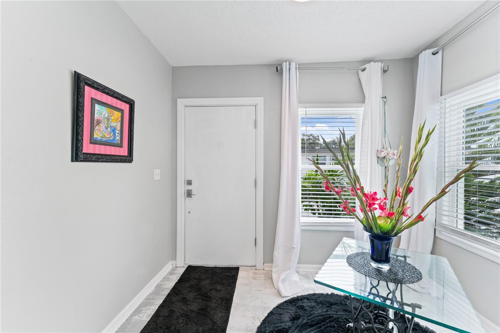 FRONT ENTRANCE ROOM