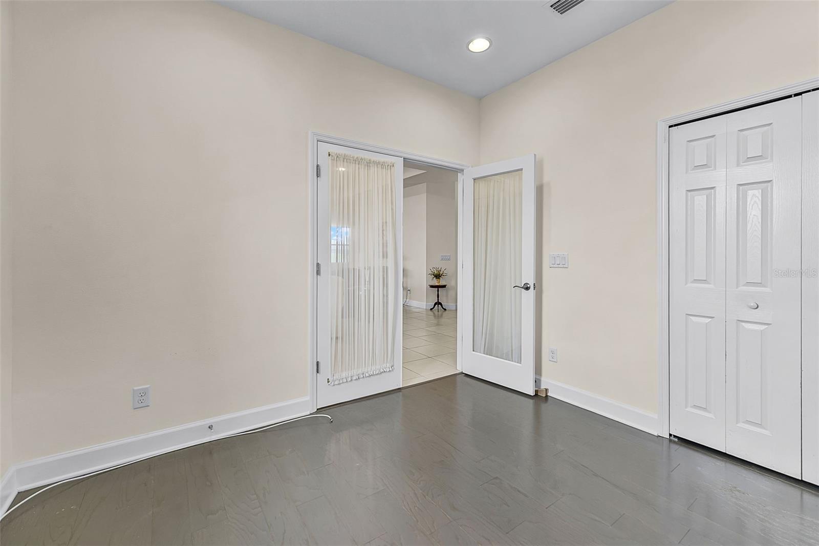 Den/Office/3rd Bedroom with Closet