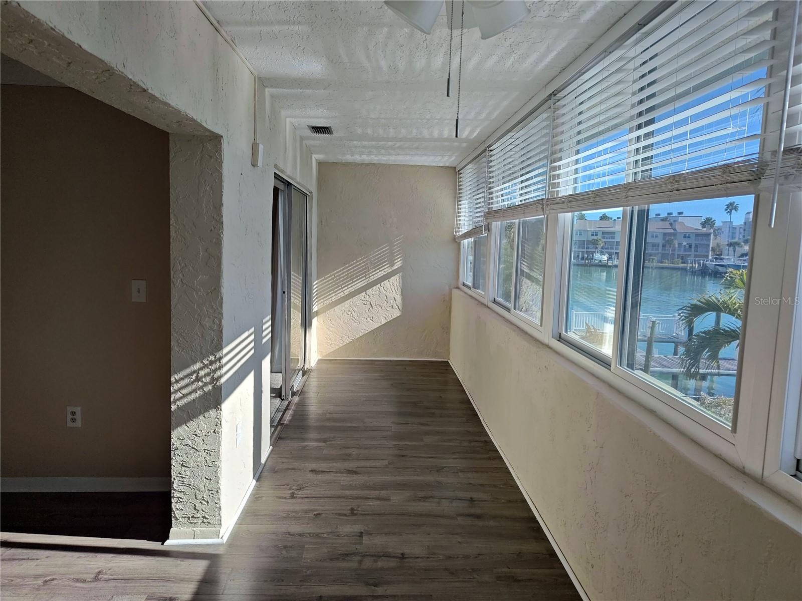 Bonus room/Florida room.