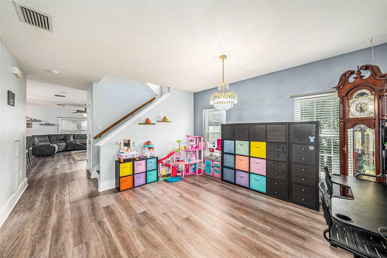Front room flex area