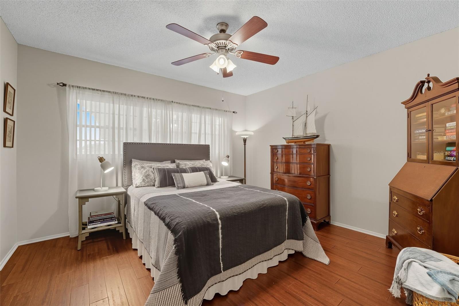 Guest bedroom