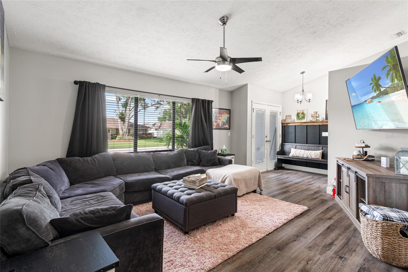 Living Room & Foyer