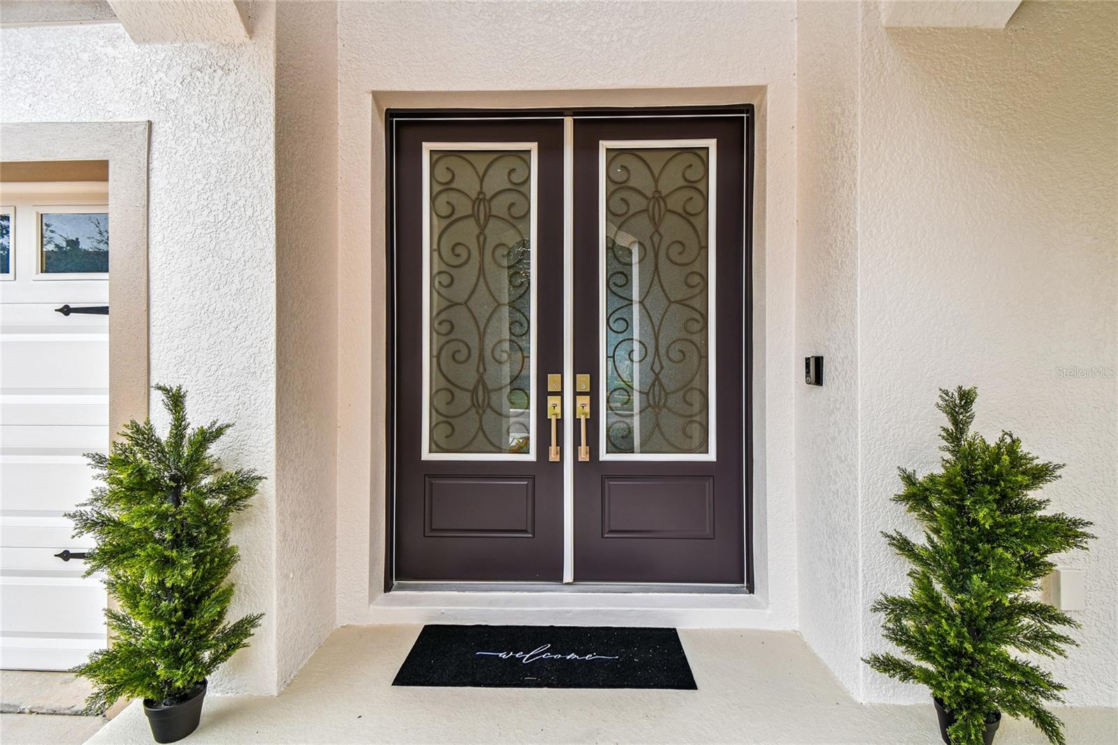 Double 8ft door entry