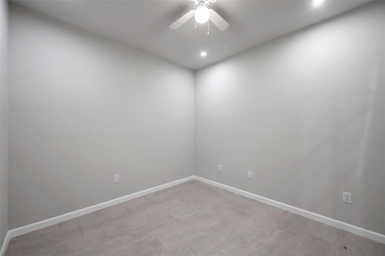 office/bonus room