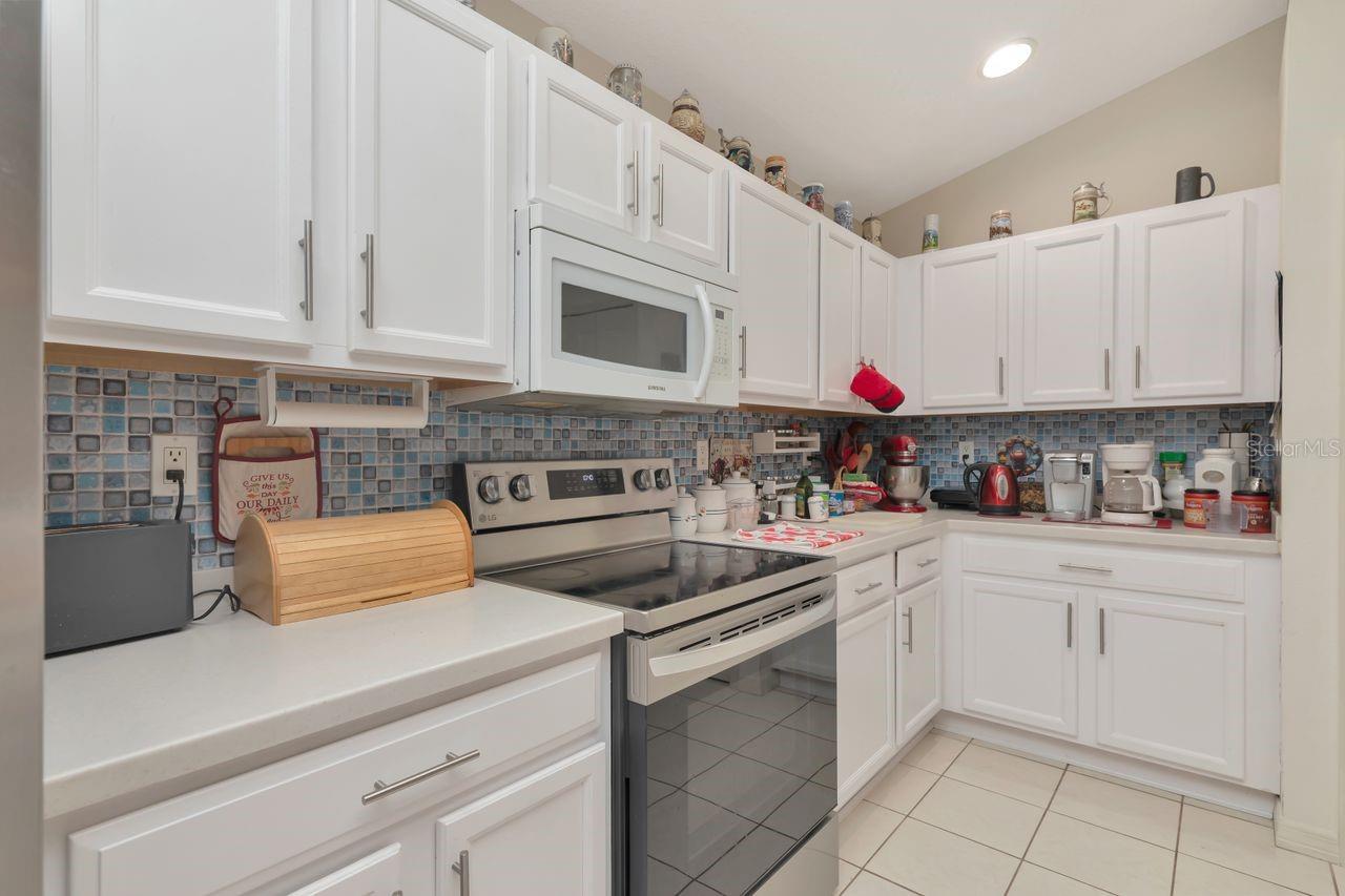 Tons of cabinets.