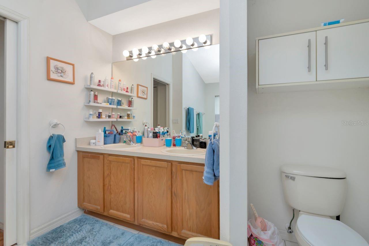 Guest bath room.