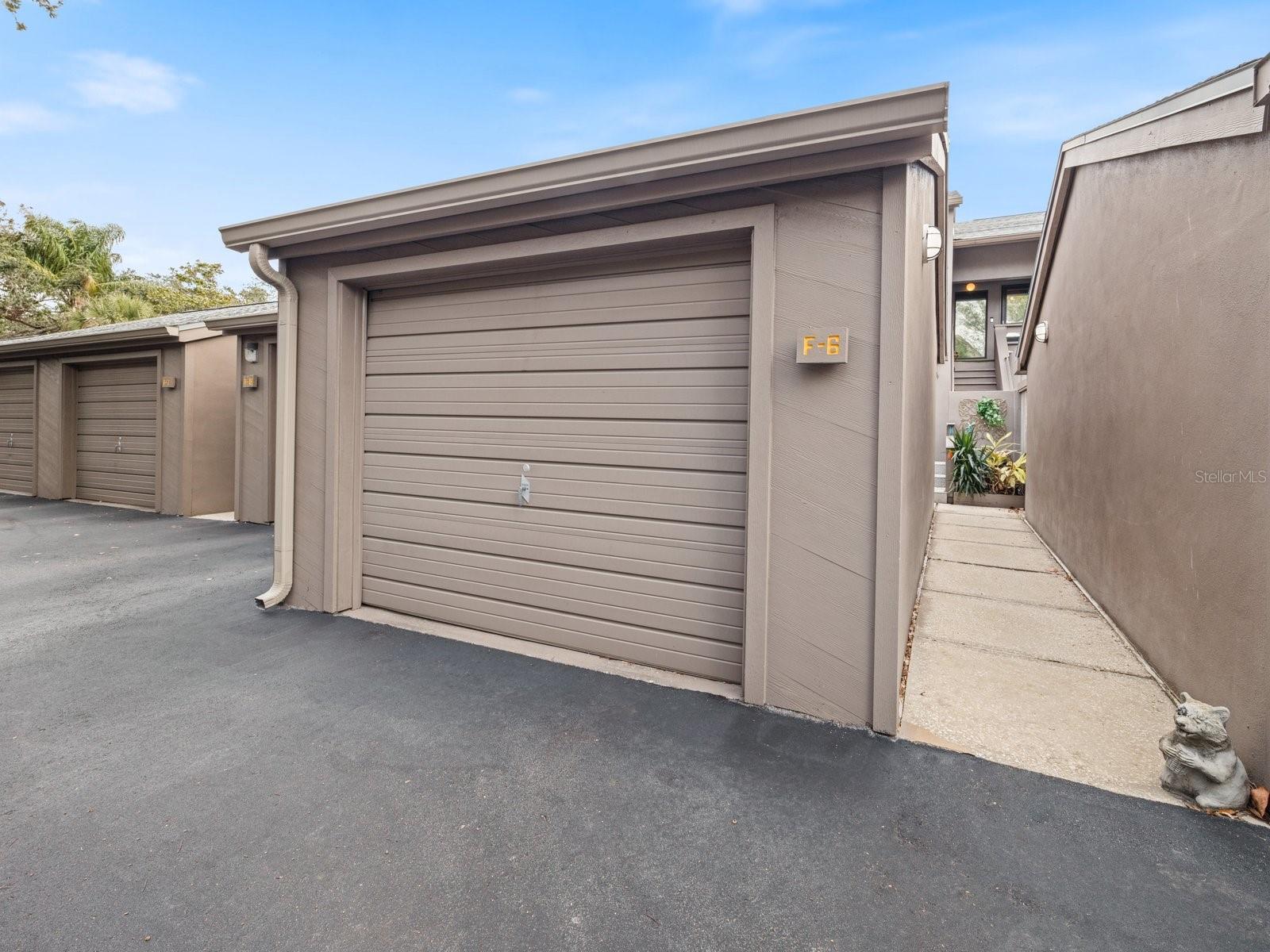 One-car garage