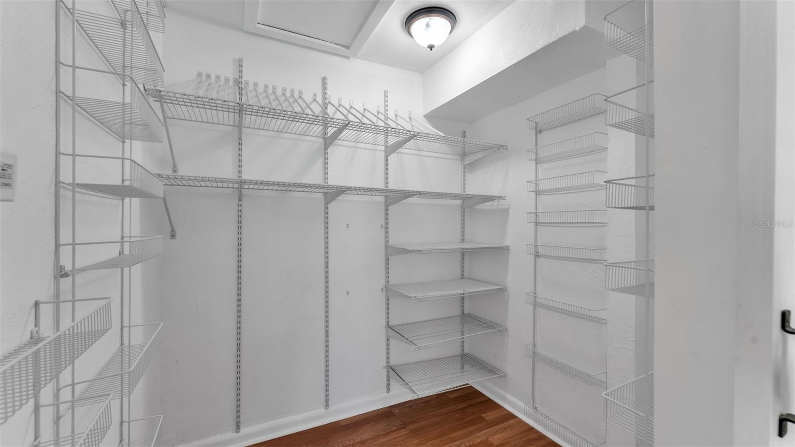 Walk-in Pantry
