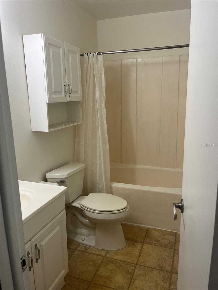 Full bath upstairs