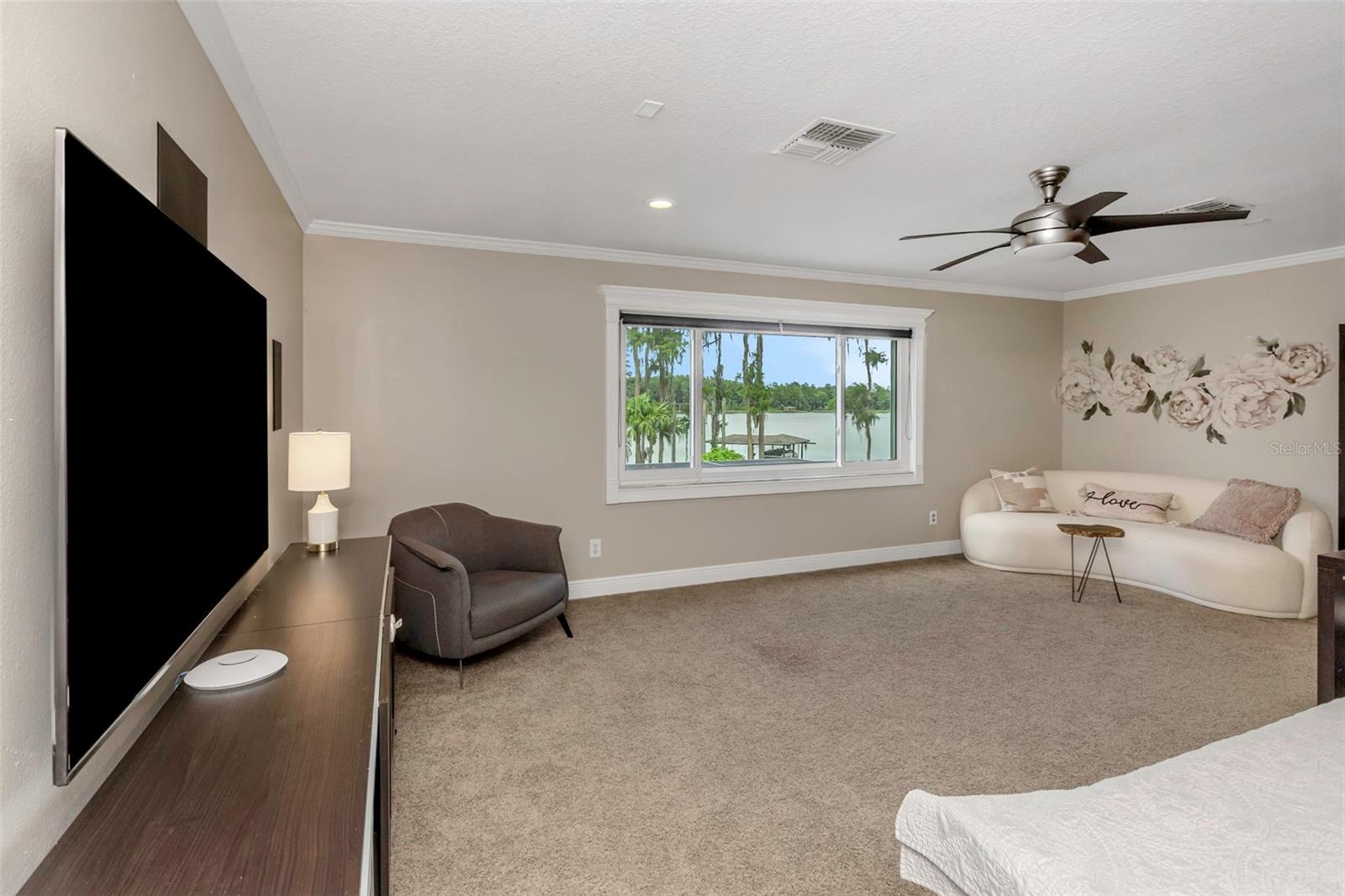 Bonus/Fifth Bedroom