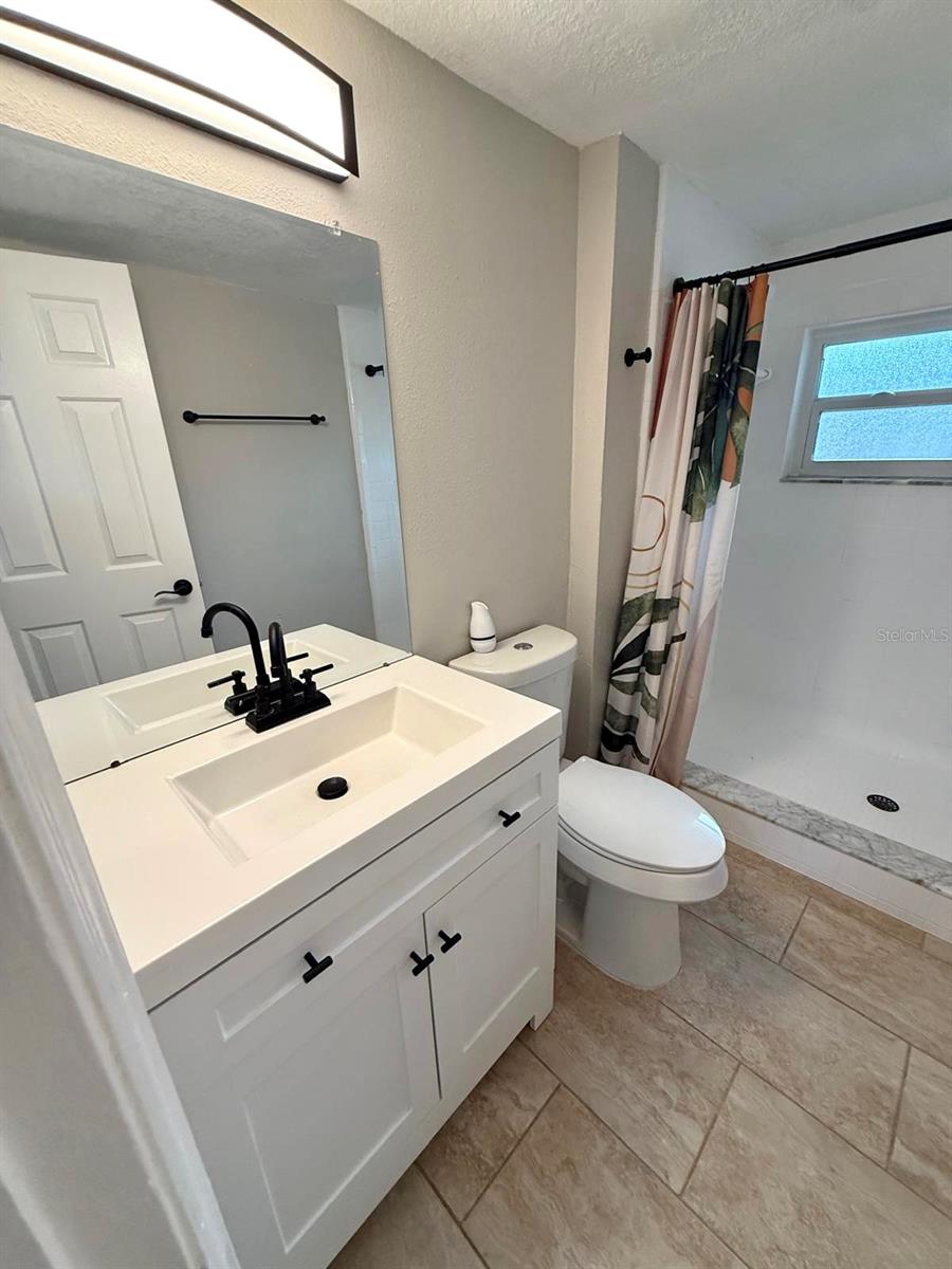 Bathroom first floor