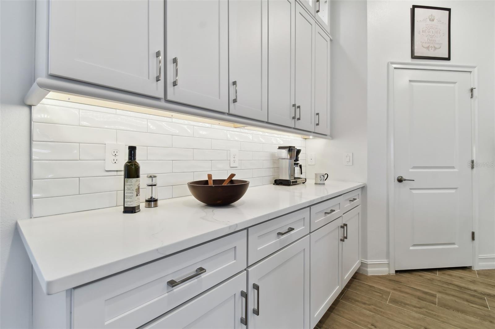 Great Storage and Counter Space