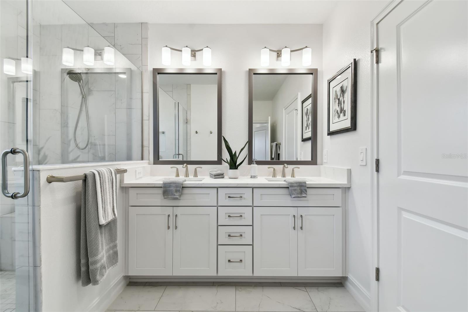 Primary En Suite Bath