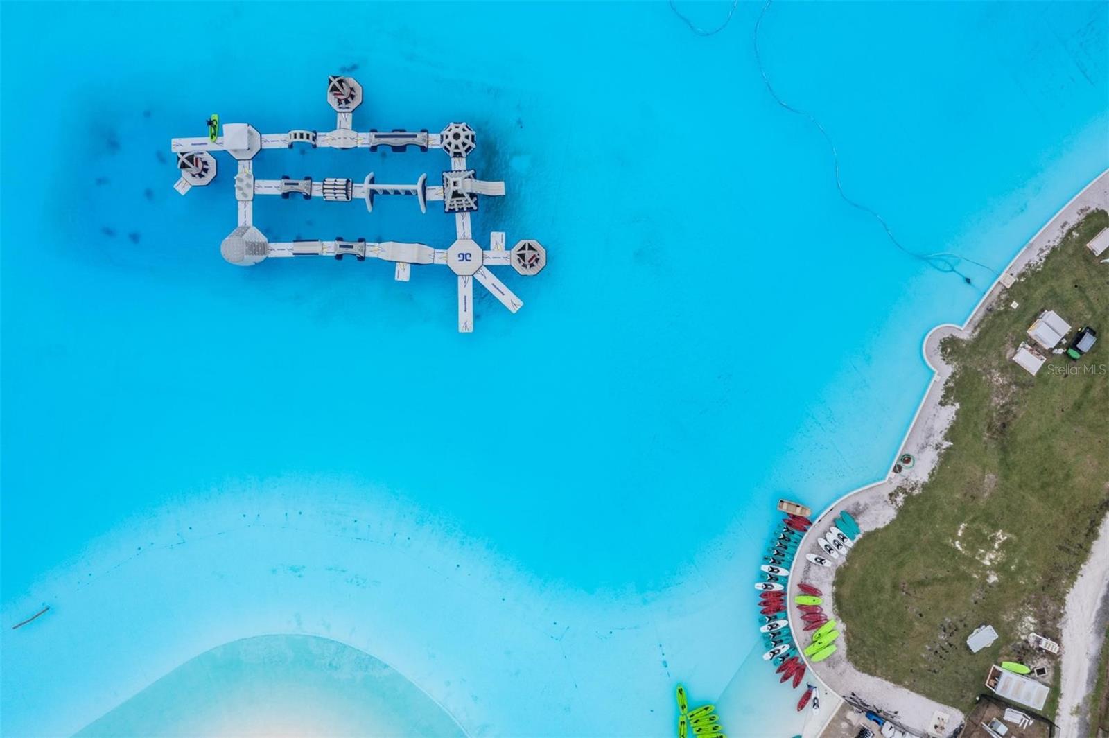 15 acre Crystal clear lagoon!