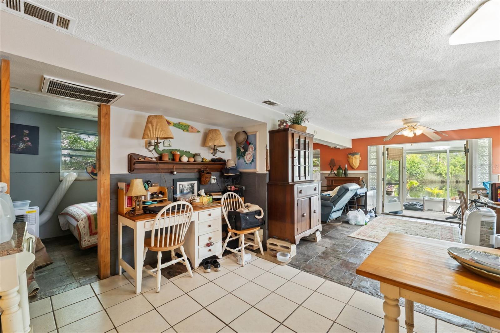 Dining / Living Room
