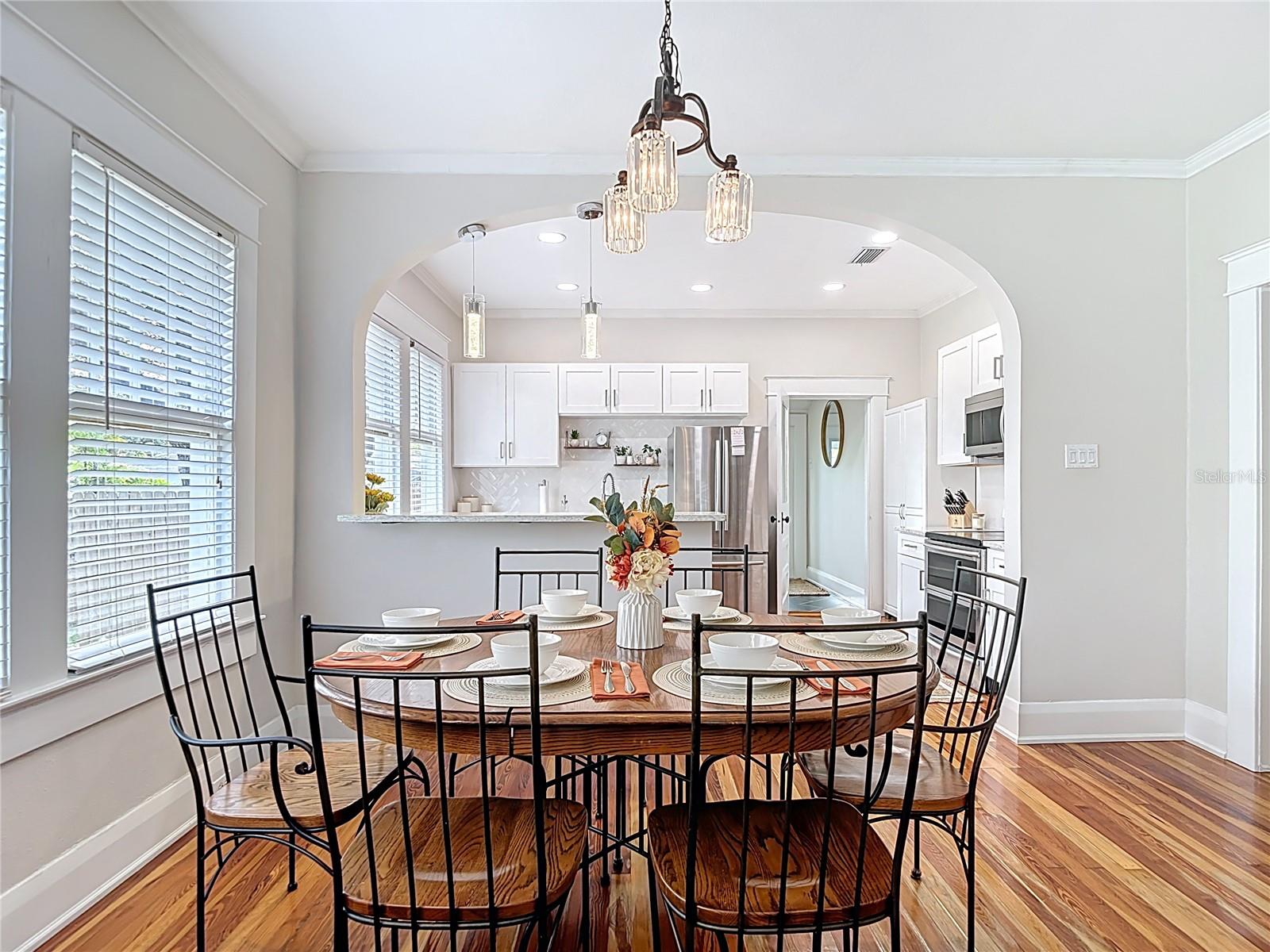 Dining Room & Kitchen