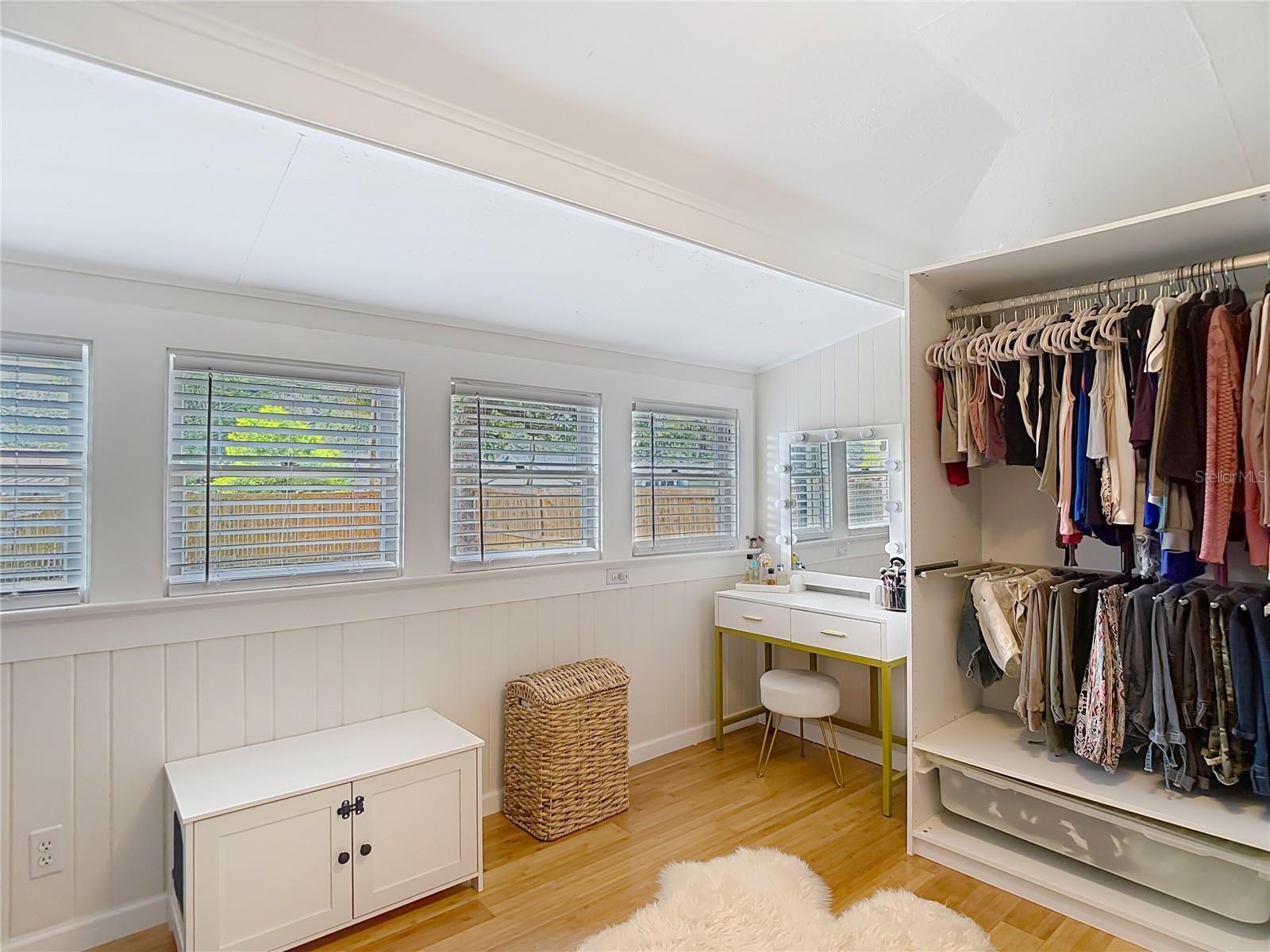 MBR Closet/Make-up Vanity
