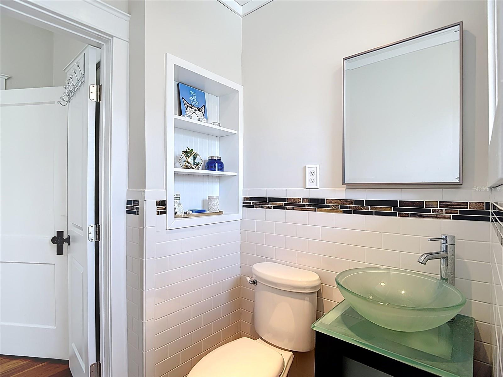 2nd Bathroom 2