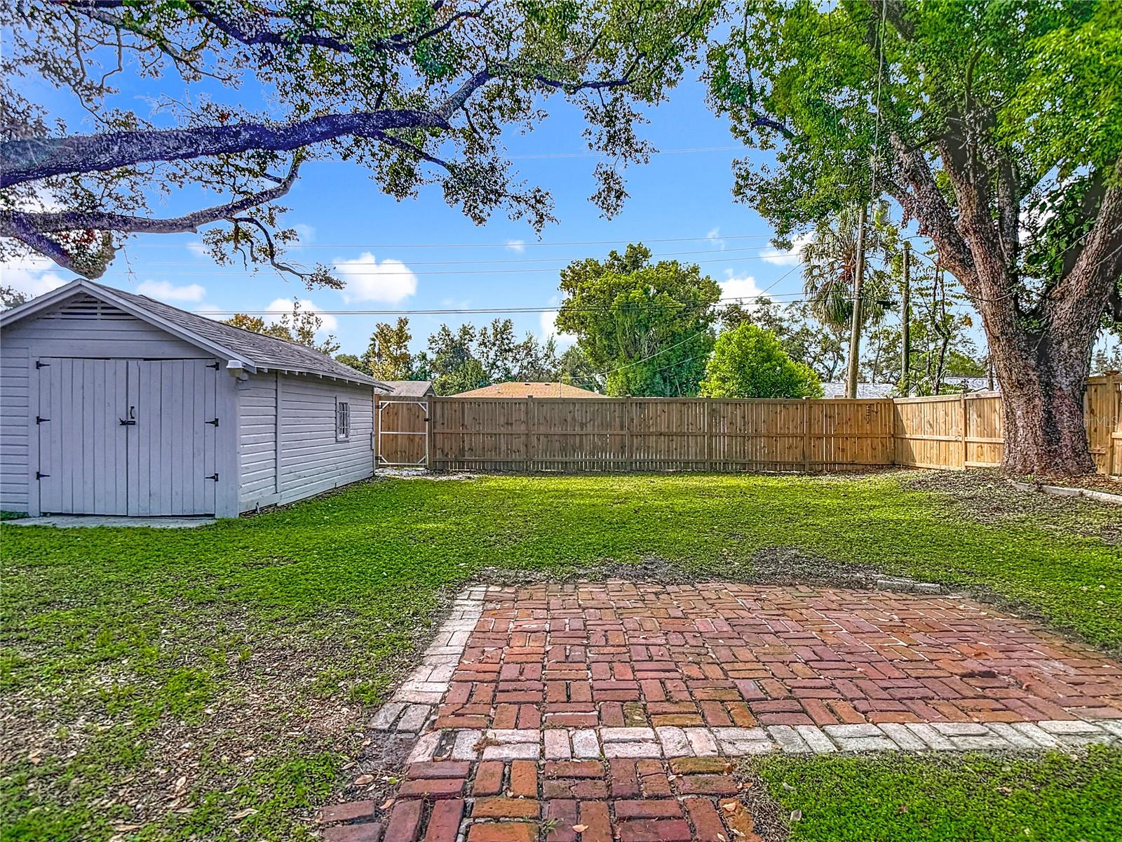 Back Yard Garage/Shed