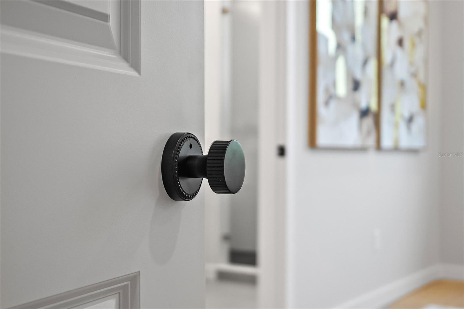 Attention to detail with the hardware