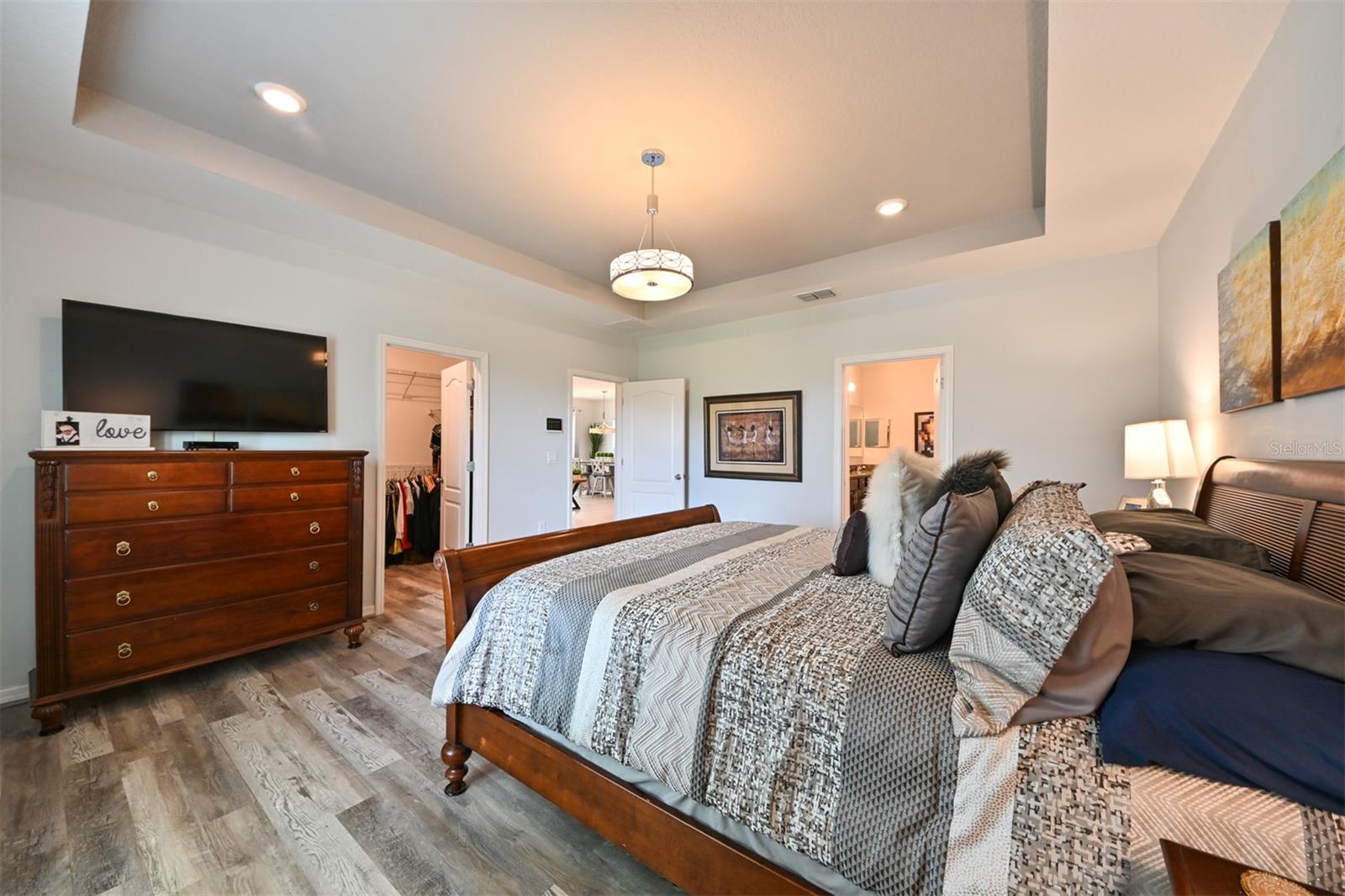 Master bedroom 2