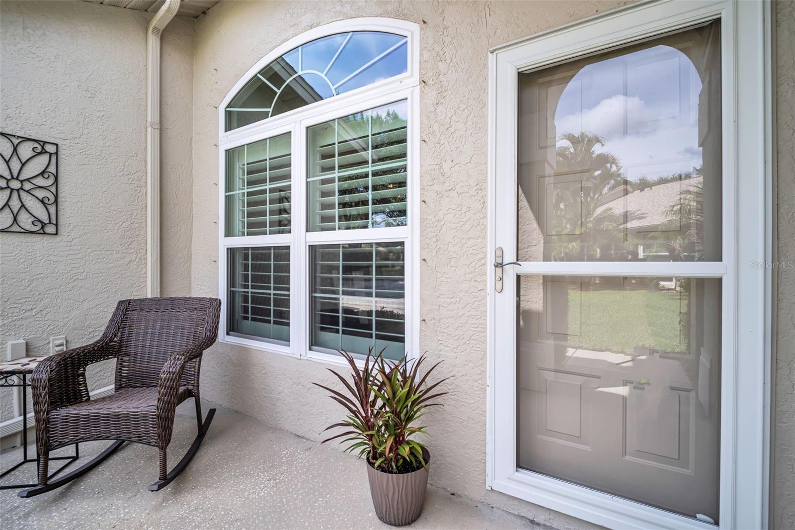 Welcoming front entry and patio~