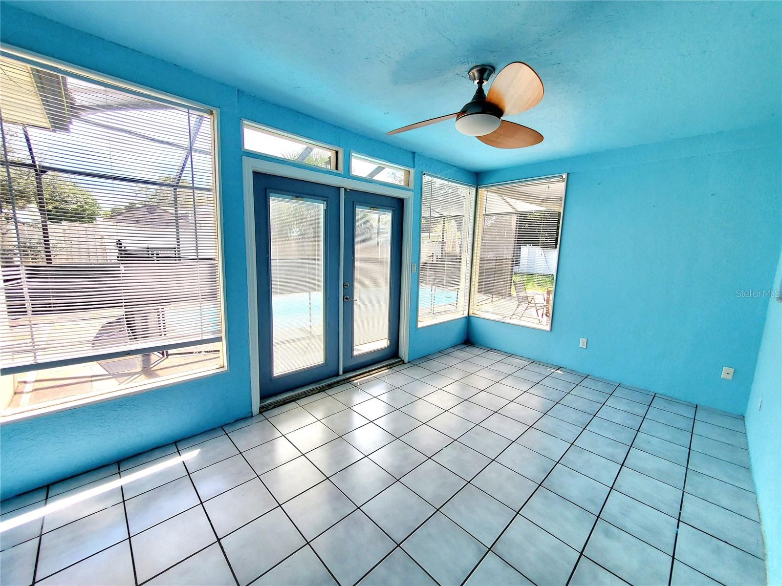 SUNROOM