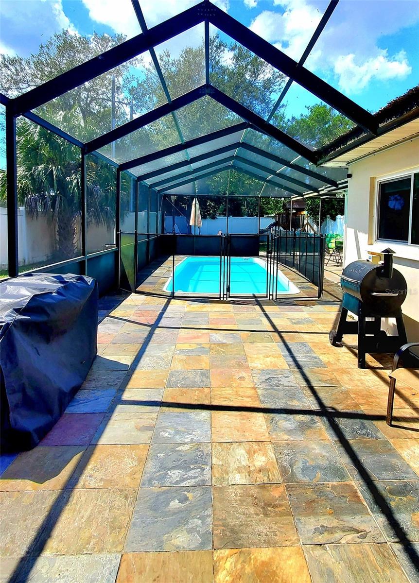 BBQ PATIO AREA