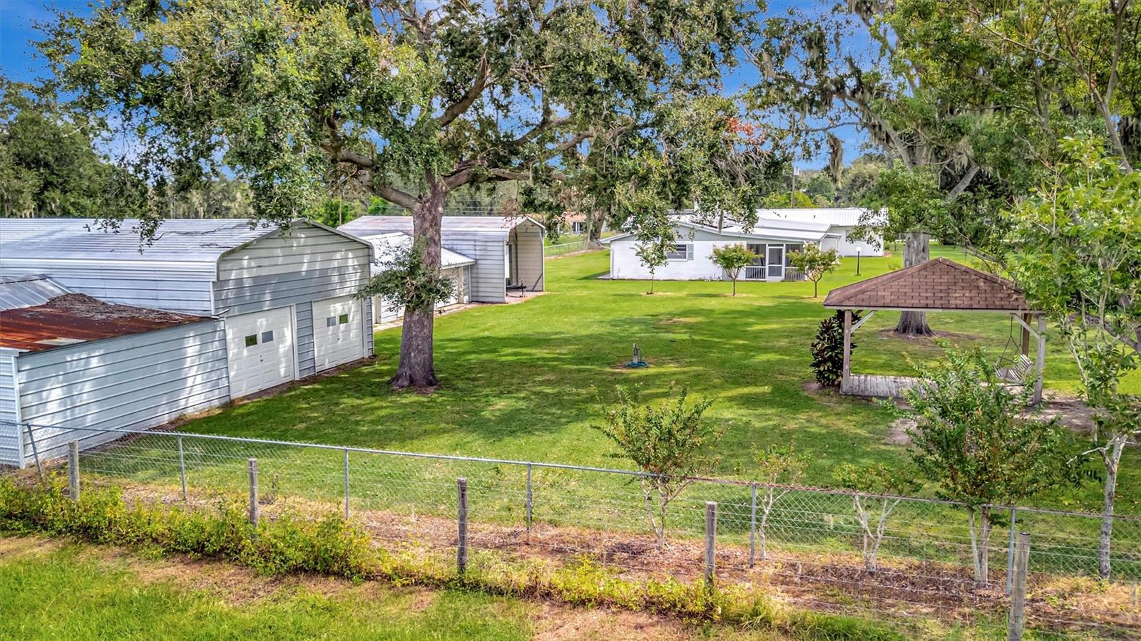 Perfect blend of privacy, spcae and nature.