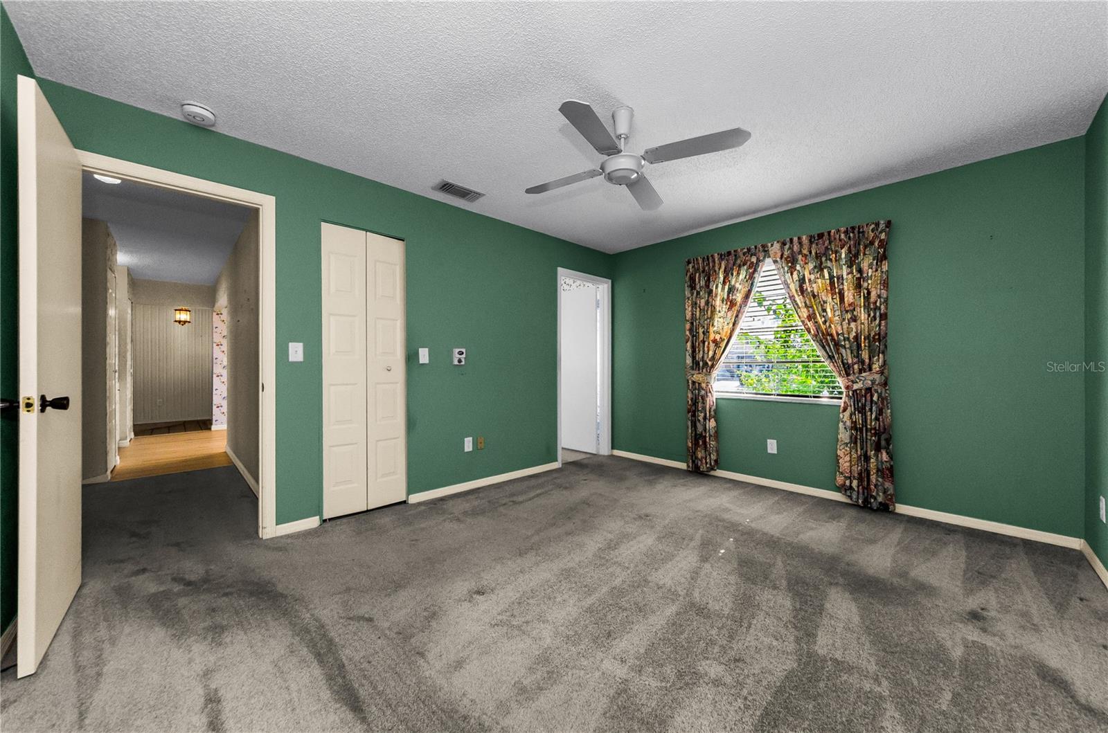 Main bedroom