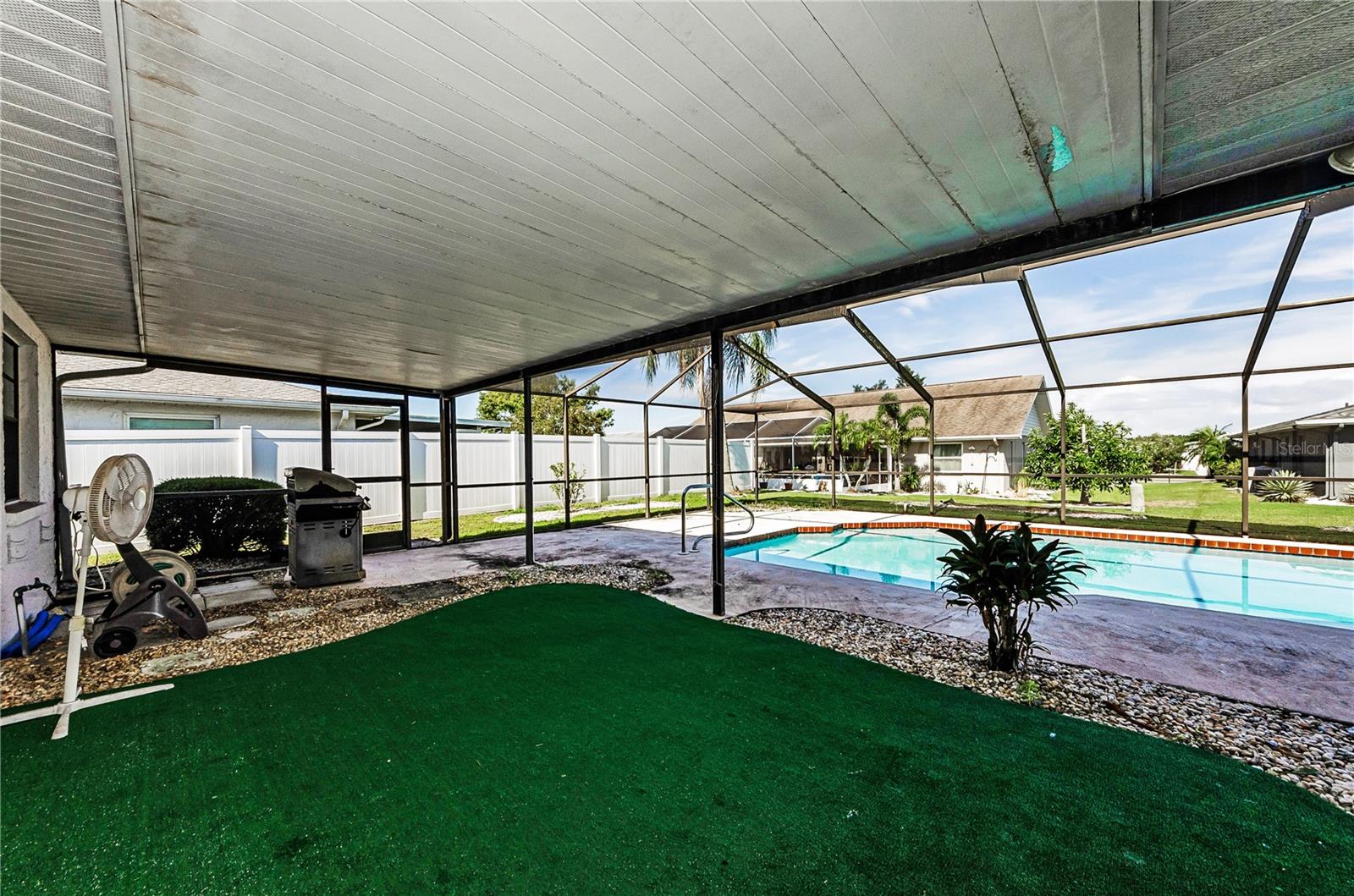 Large covered lanai