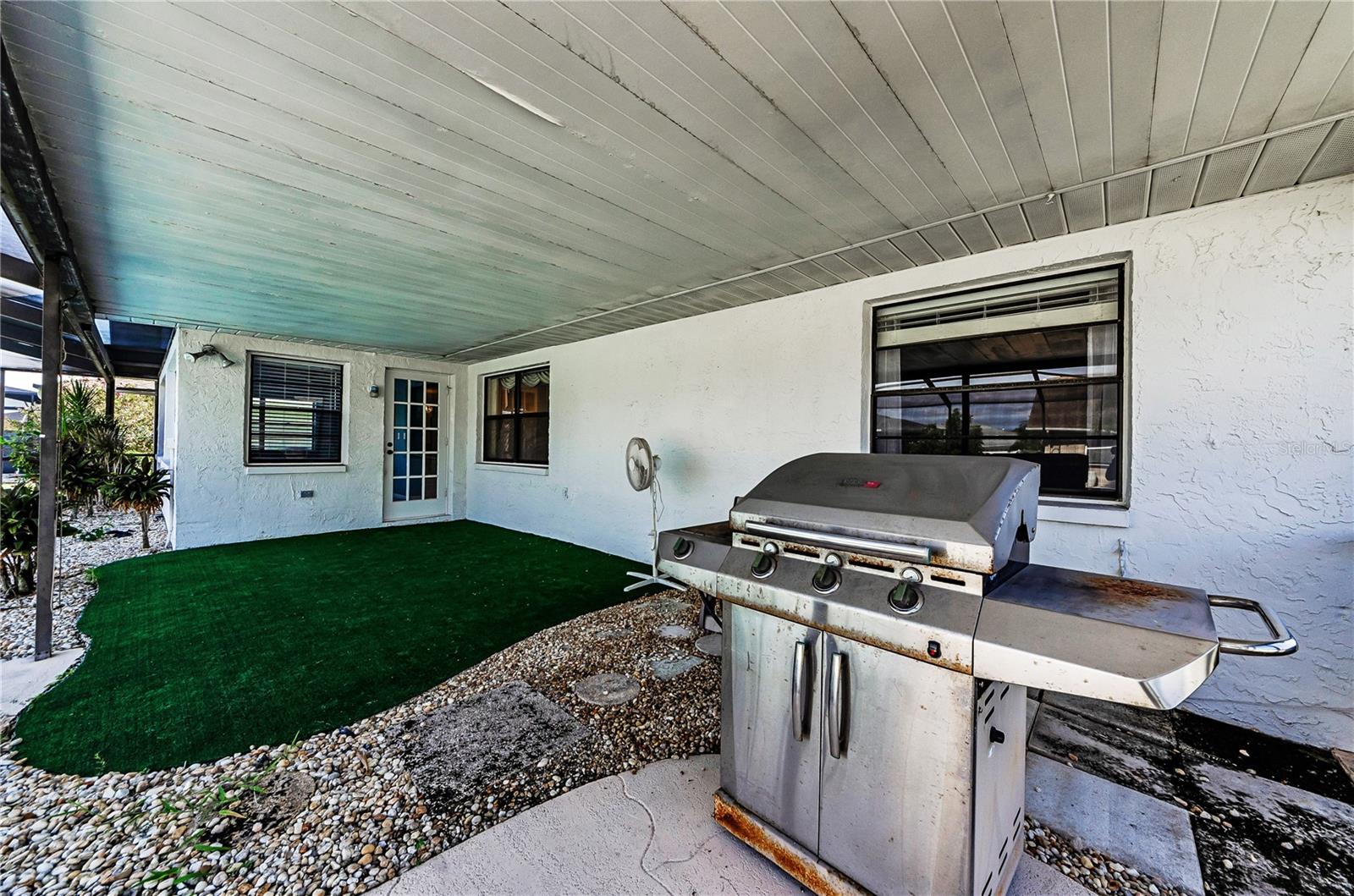 Room for a table for your outdoor dining