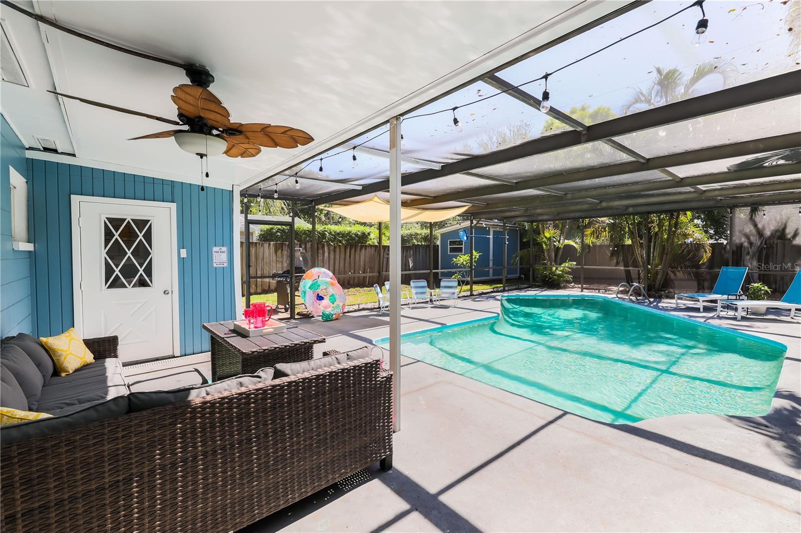 Covered lanai with screen enclosure