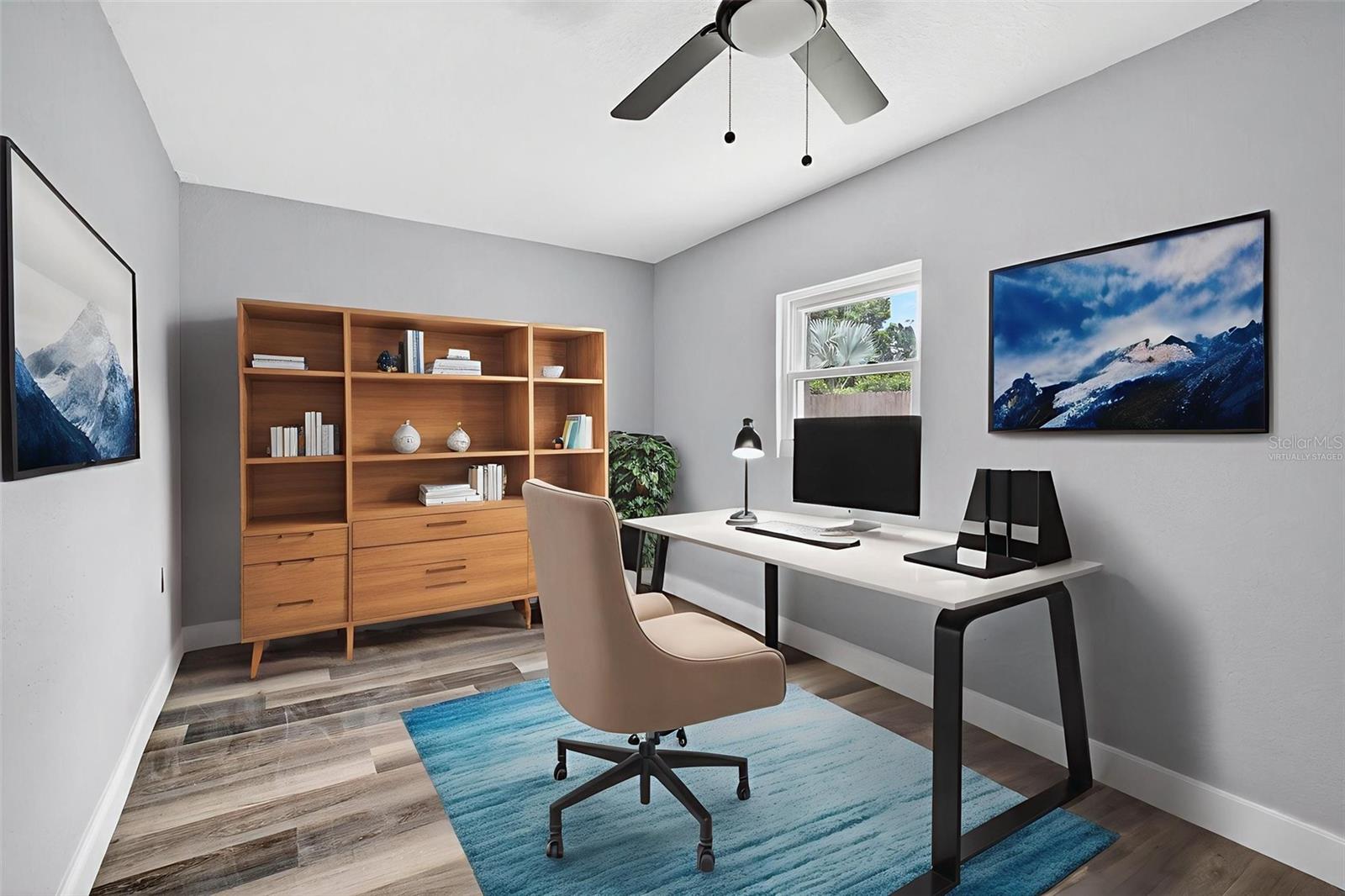 VIRTUALLY STAGEDHOME OFFICE