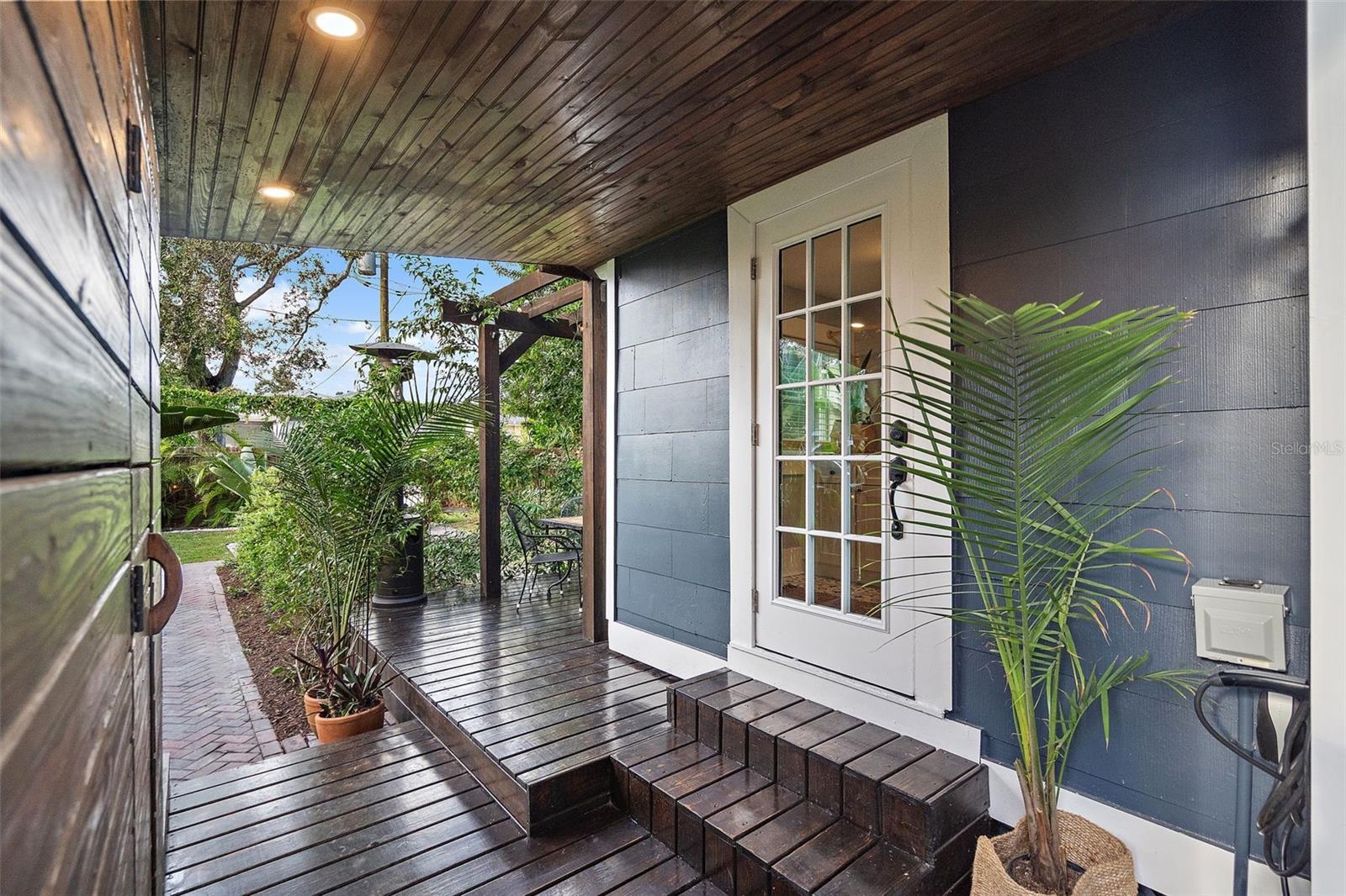Covered Patio in front of Sauna