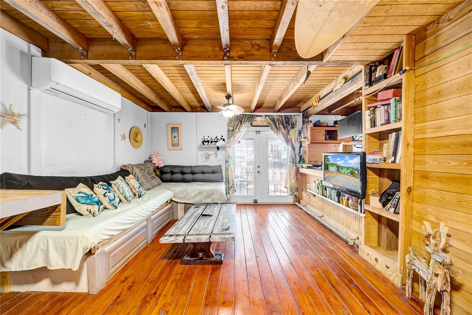 Family room / Could be a 3rd bedroom