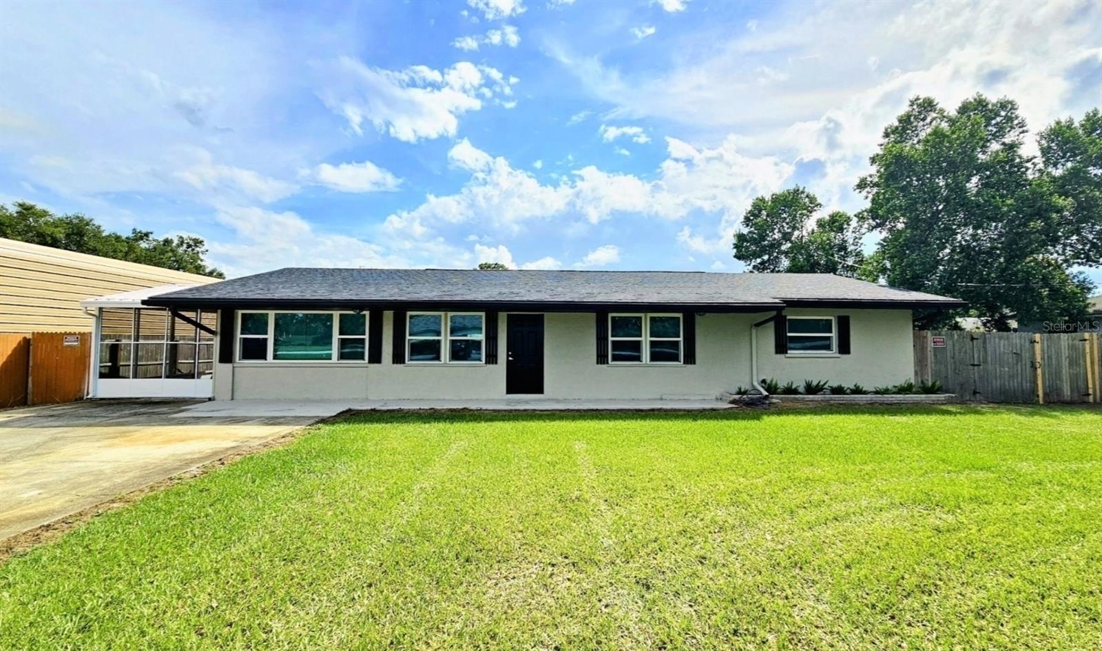 WELCOME HOME! *THIS HOME QUALIFIES FOR A USDA LOAN WITH 100% FINANCING AND NO MINIMUM DOWN PAYMENT!*