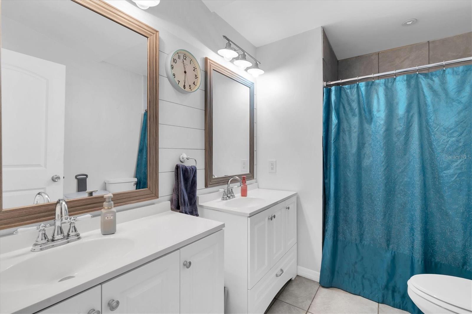 owners bath suite