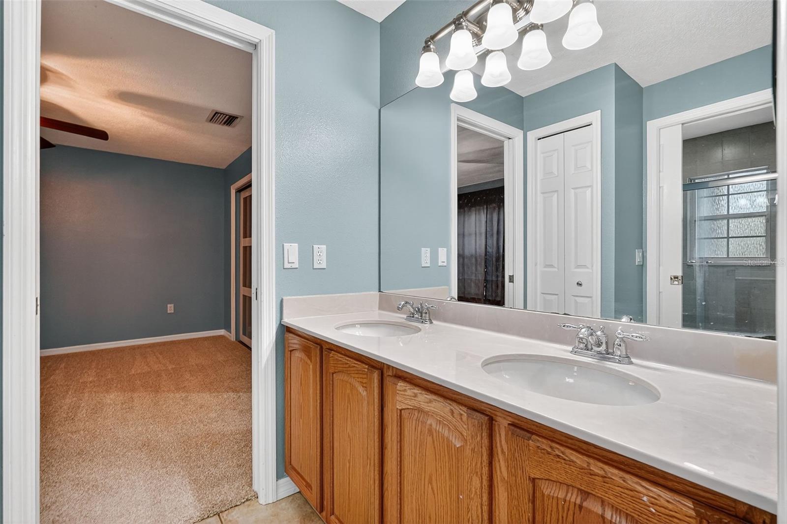 Bathroom 2