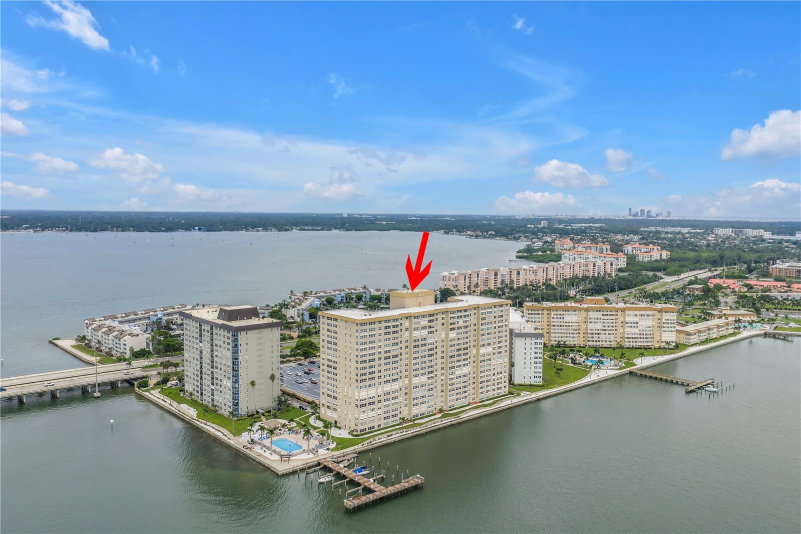 Situation of Essex Building with Pool